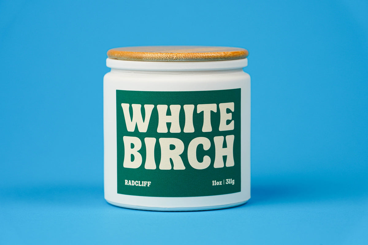 White Birch Candle - 11 oz white jar with bamboo lid